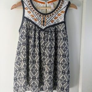 Flowy graphic print tank